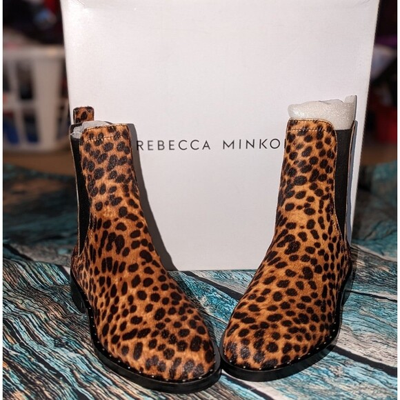 Rebecca Minkoff Size 7M Leopard Print Calf Hair Chelsea Sabeen Too Ankle Boots - Picture 3 of 9